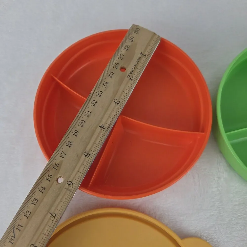 Vintage Tupperware Munchkids Divided Snack Plates With‎ Lids Set Of 2 2552A